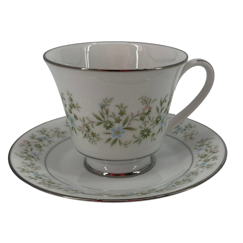 Noritake Savannah Tea Cup Saucer Sets 2031 Green White Floral
